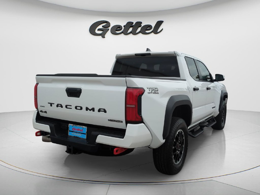 Used 2025 Toyota Tacoma TRD Off-Road AWD/4WD image 5