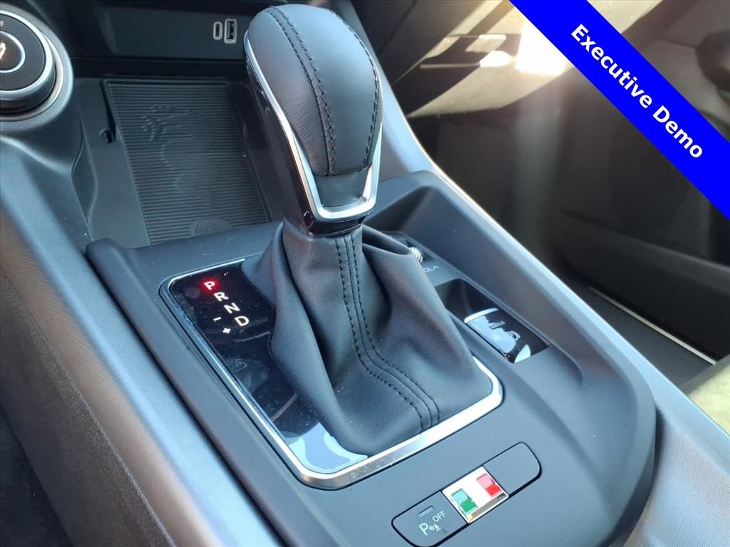 New 2025 Alfa Romeo Tonale AWD/4WD image 18