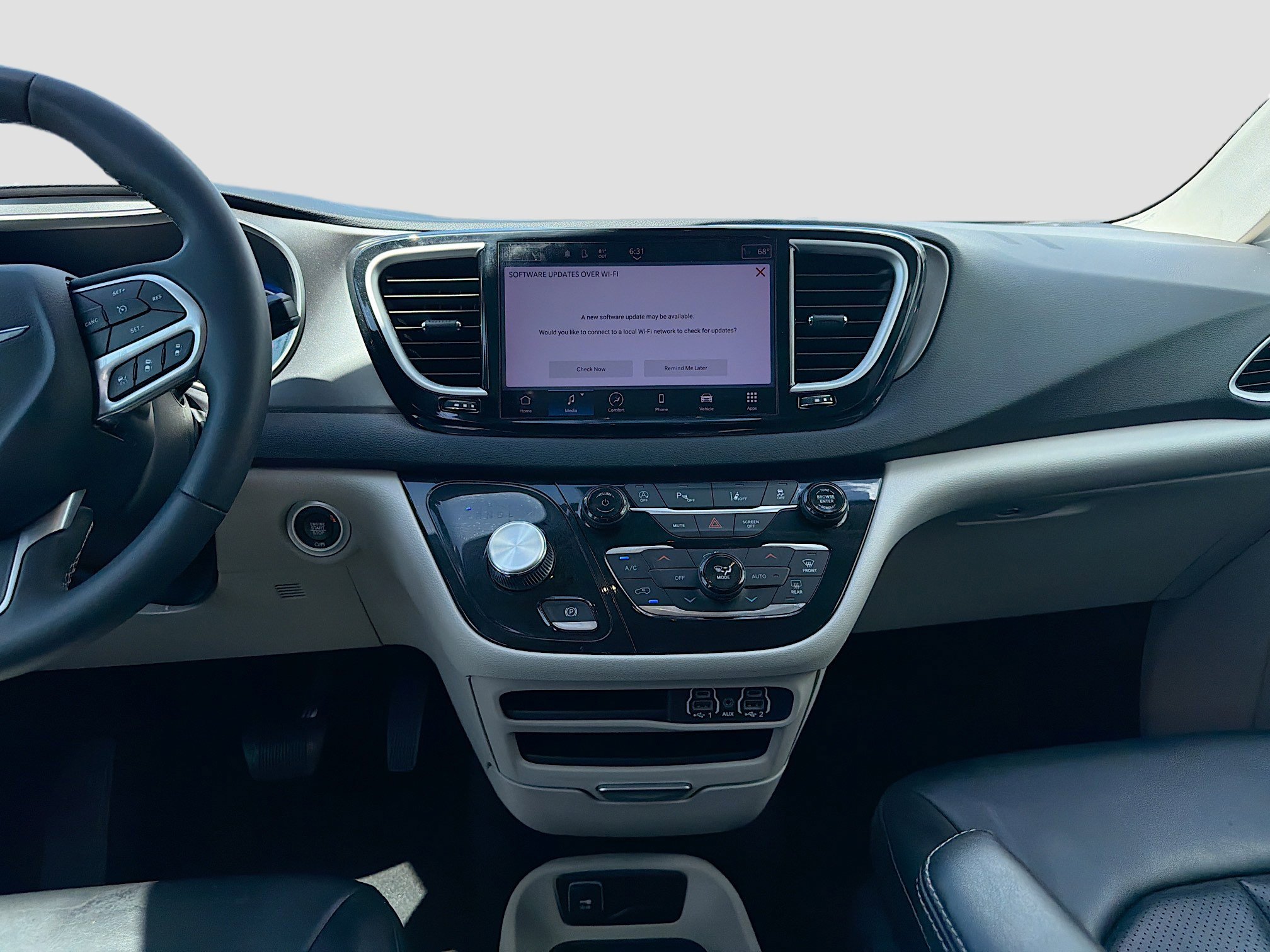 Used 2023 Chrysler Pacifica Touring-L image 20