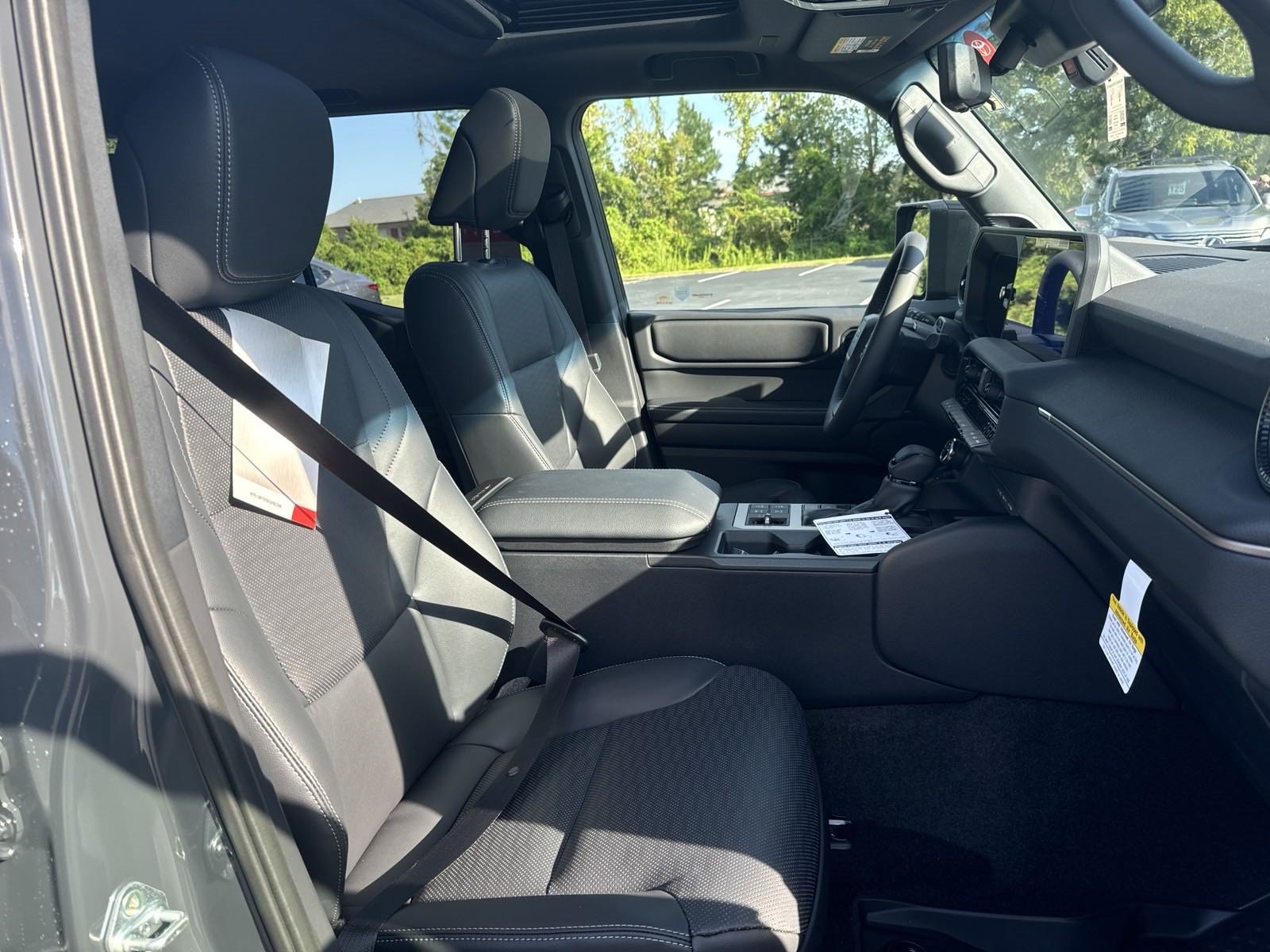 New 2024 Toyota Land Cruiser w/ Premium Package AWD/4WD image 36