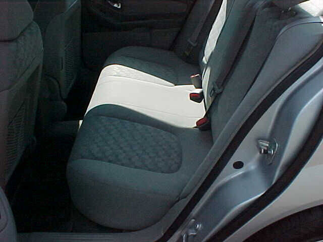 Used 2005 Chevrolet Malibu LS image 11