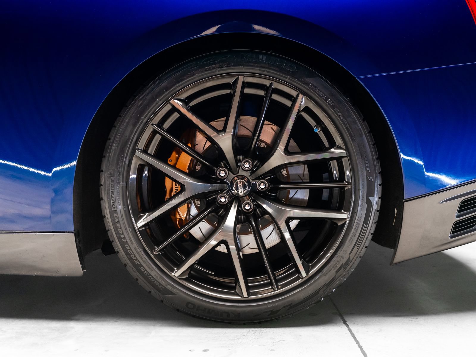 Used 2013 Nissan GT-R Black Edition AWD/4WD image 34