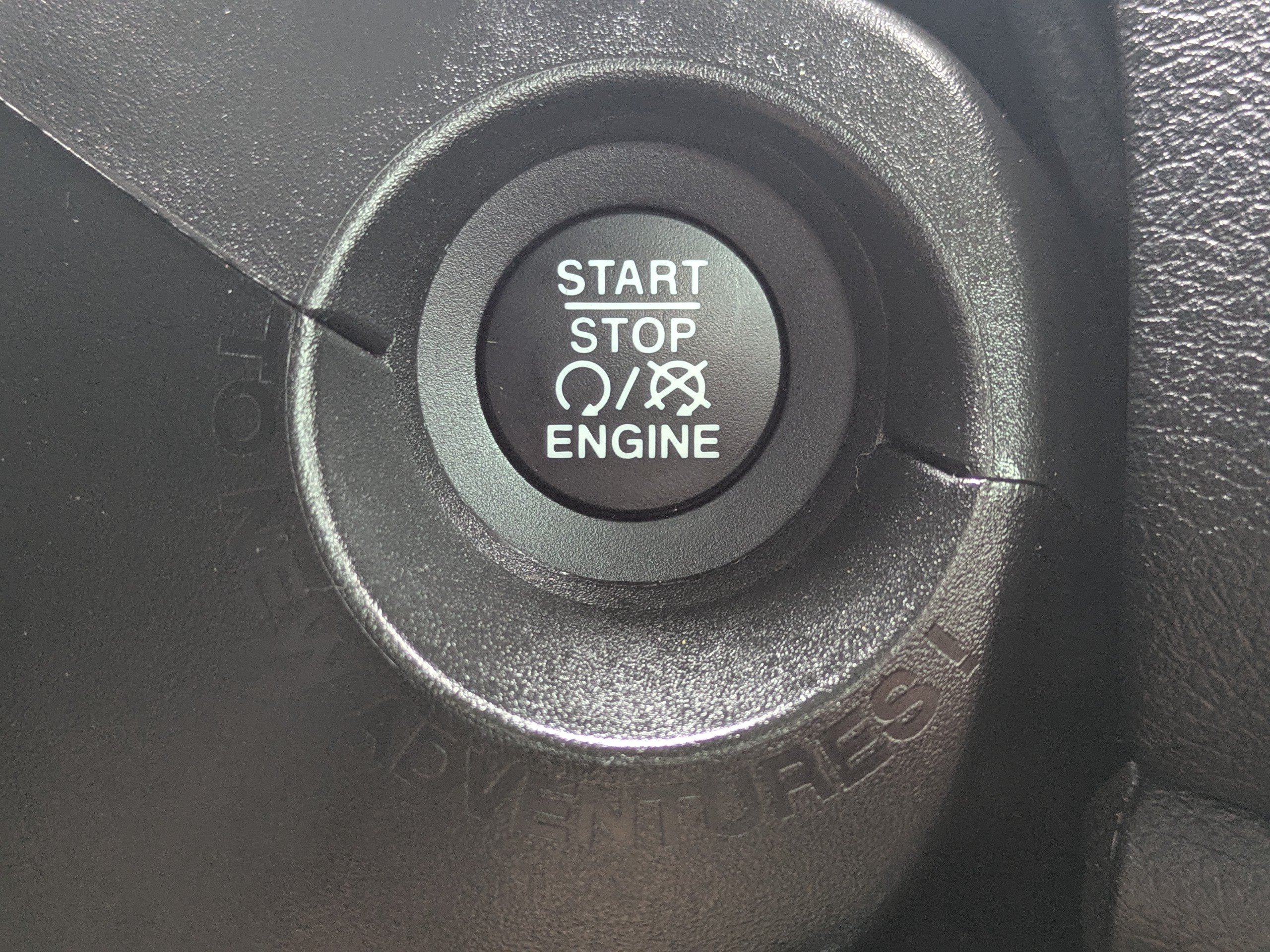 Used 2022 Jeep Renegade Latitude AWD/4WD image 27