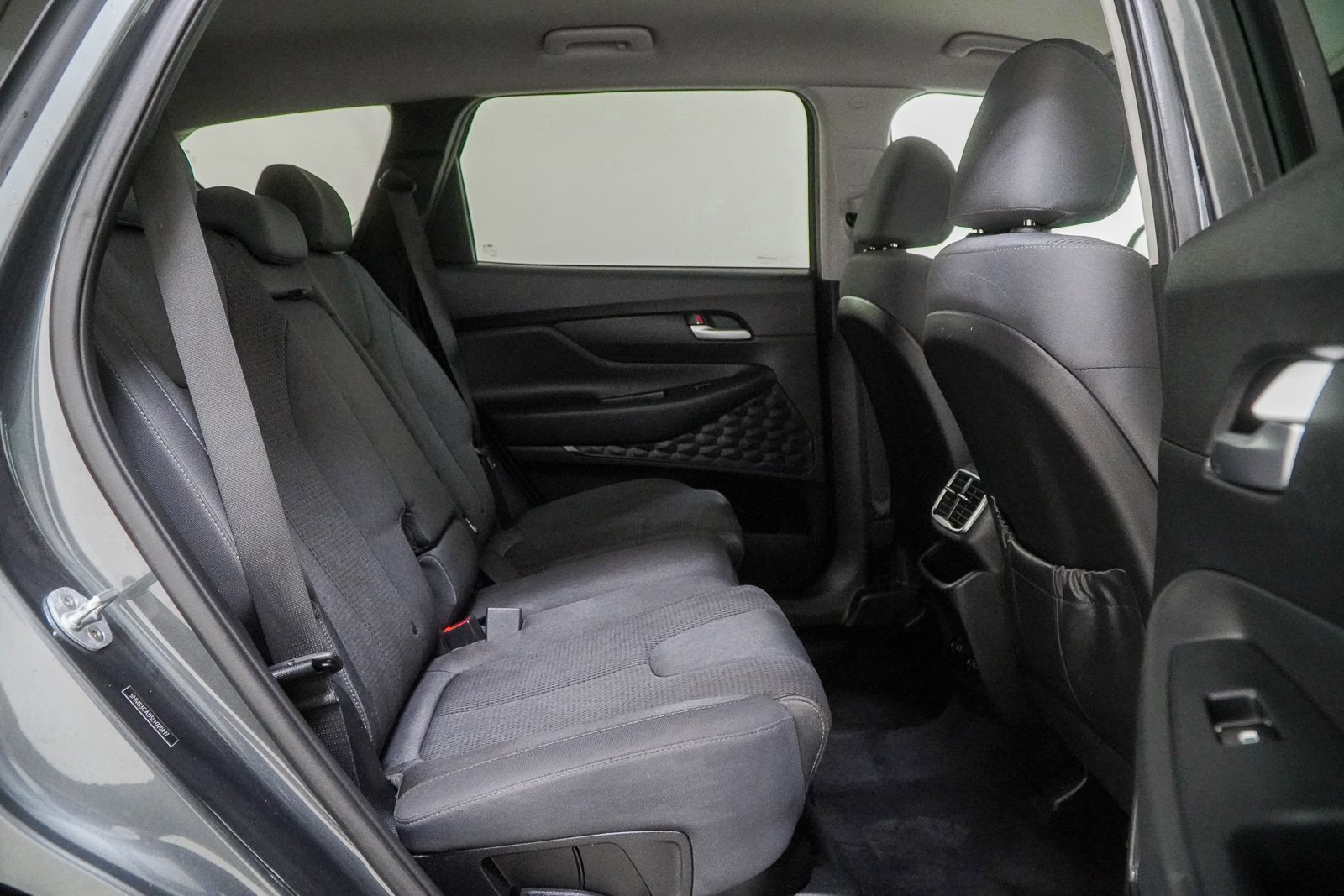 Used 2020 Hyundai Santa Fe SEL image 39