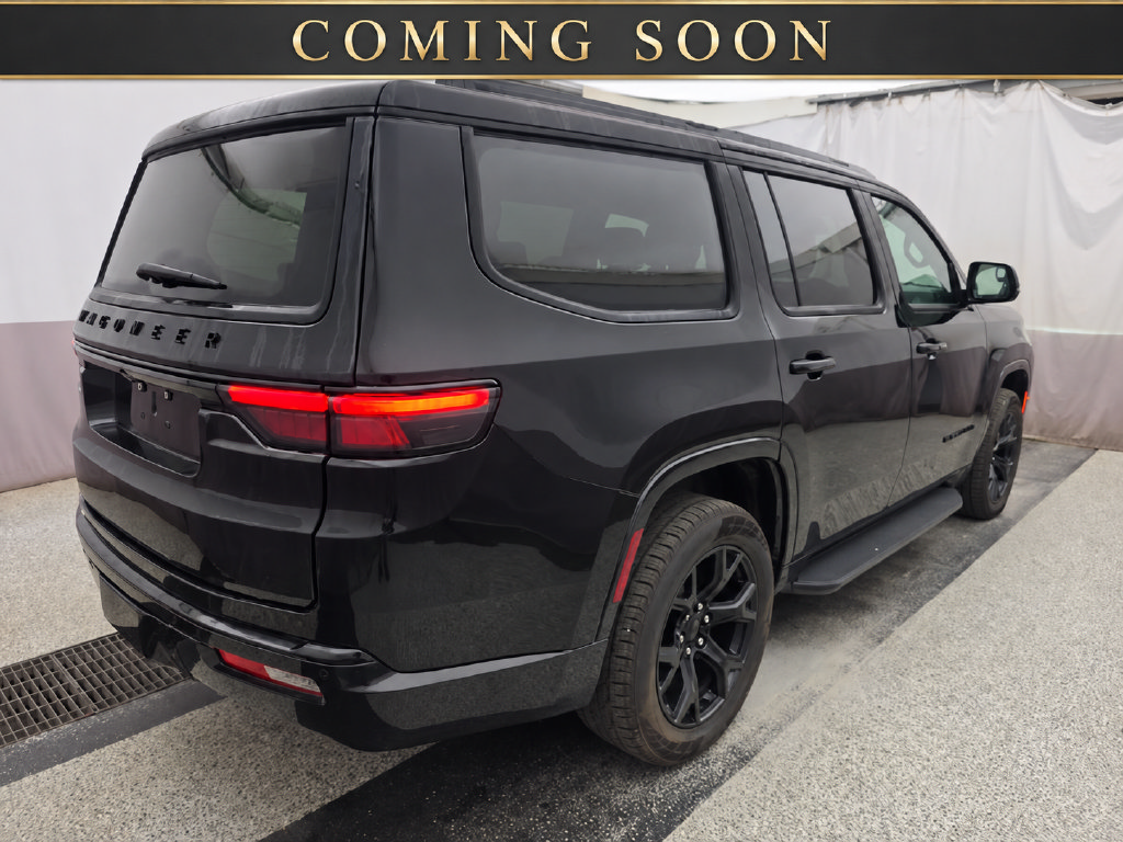 Used 2024 Jeep Wagoneer Series II AWD/4WD image 4