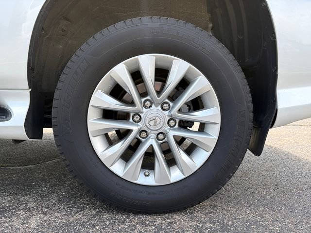 Used 2023 Lexus GX 460 Premium w/ Premium Package AWD/4WD image 18