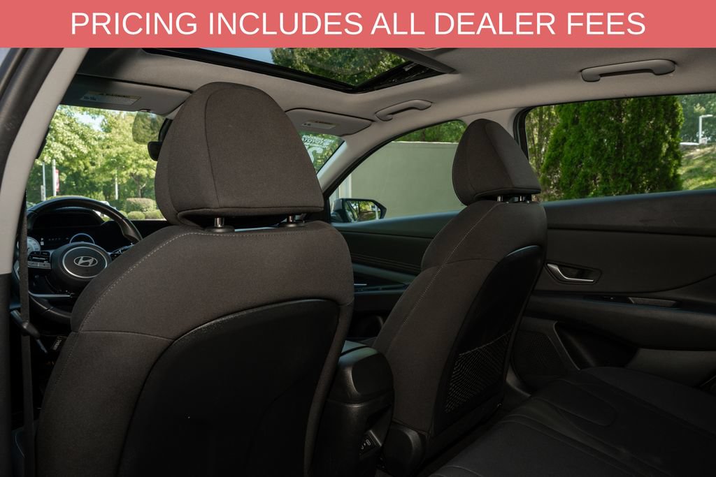 Used 2025 Hyundai Elantra SEL FWD image 9