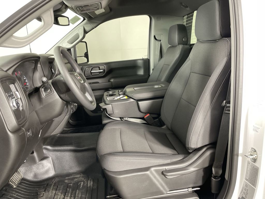 New 2025 GMC Sierra 3500 Pro w/ Convenience Package image 18