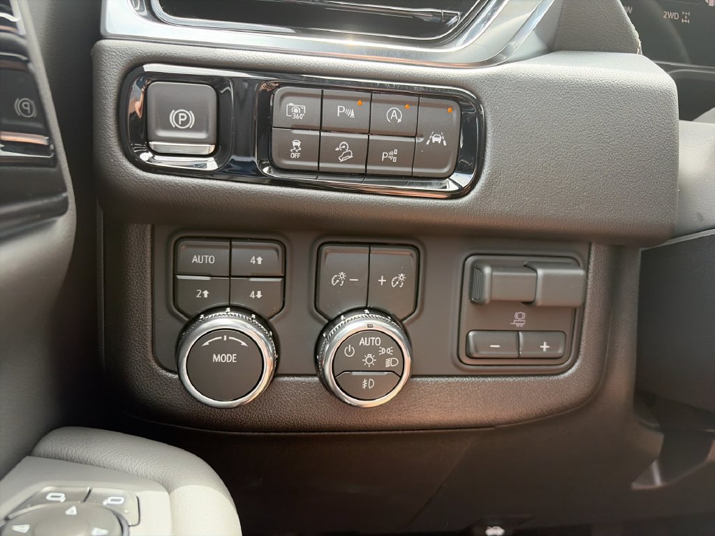 New 2026 GMC Yukon XL Elevation AWD/4WD image 26