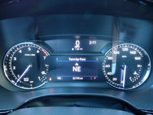 Used 2020 Cadillac XT5 Premium Luxury FWD image 22