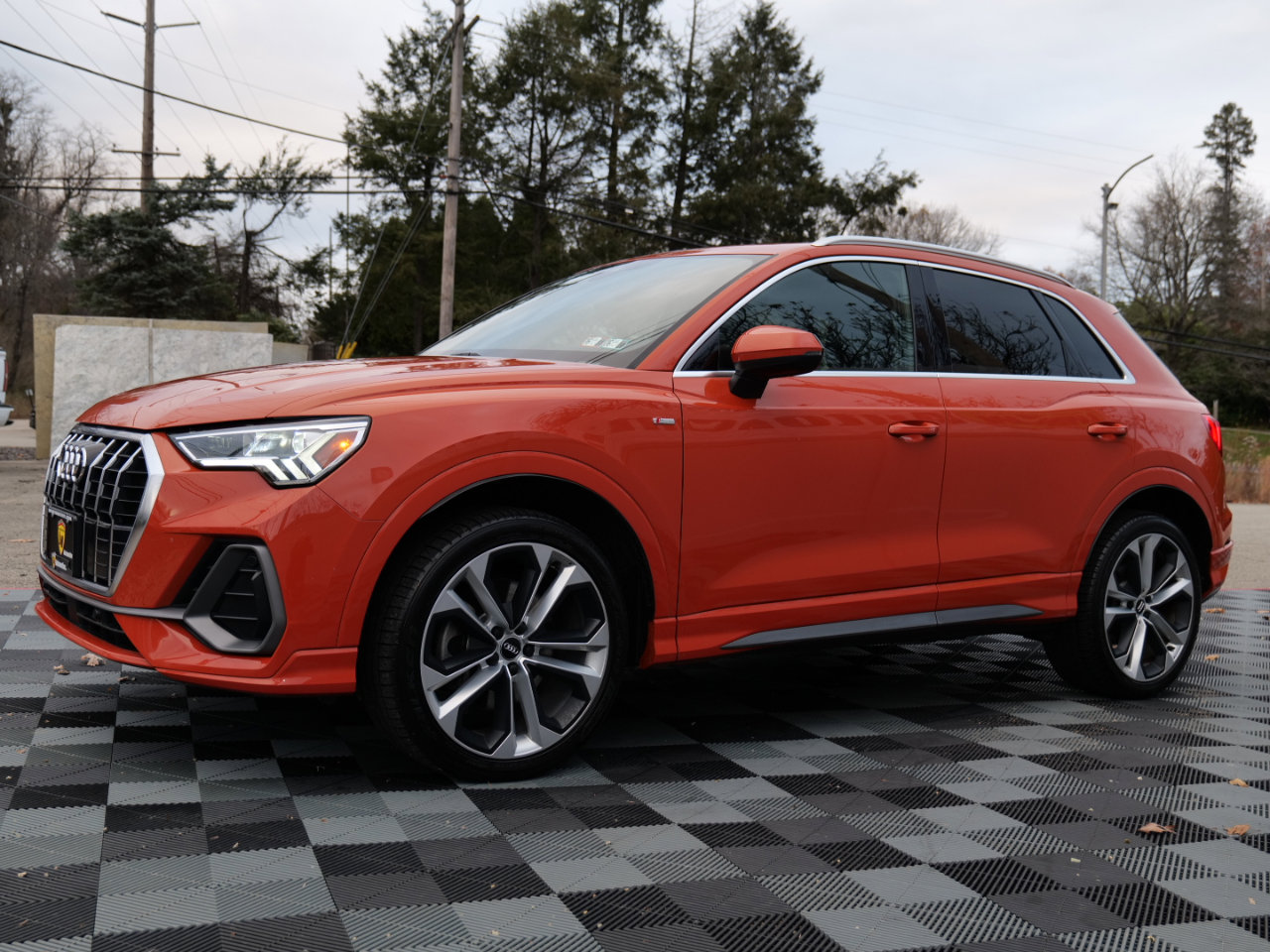 Used 2019 Audi Q3 2.0T Premium Plus w/ Premium Plus Package image 10