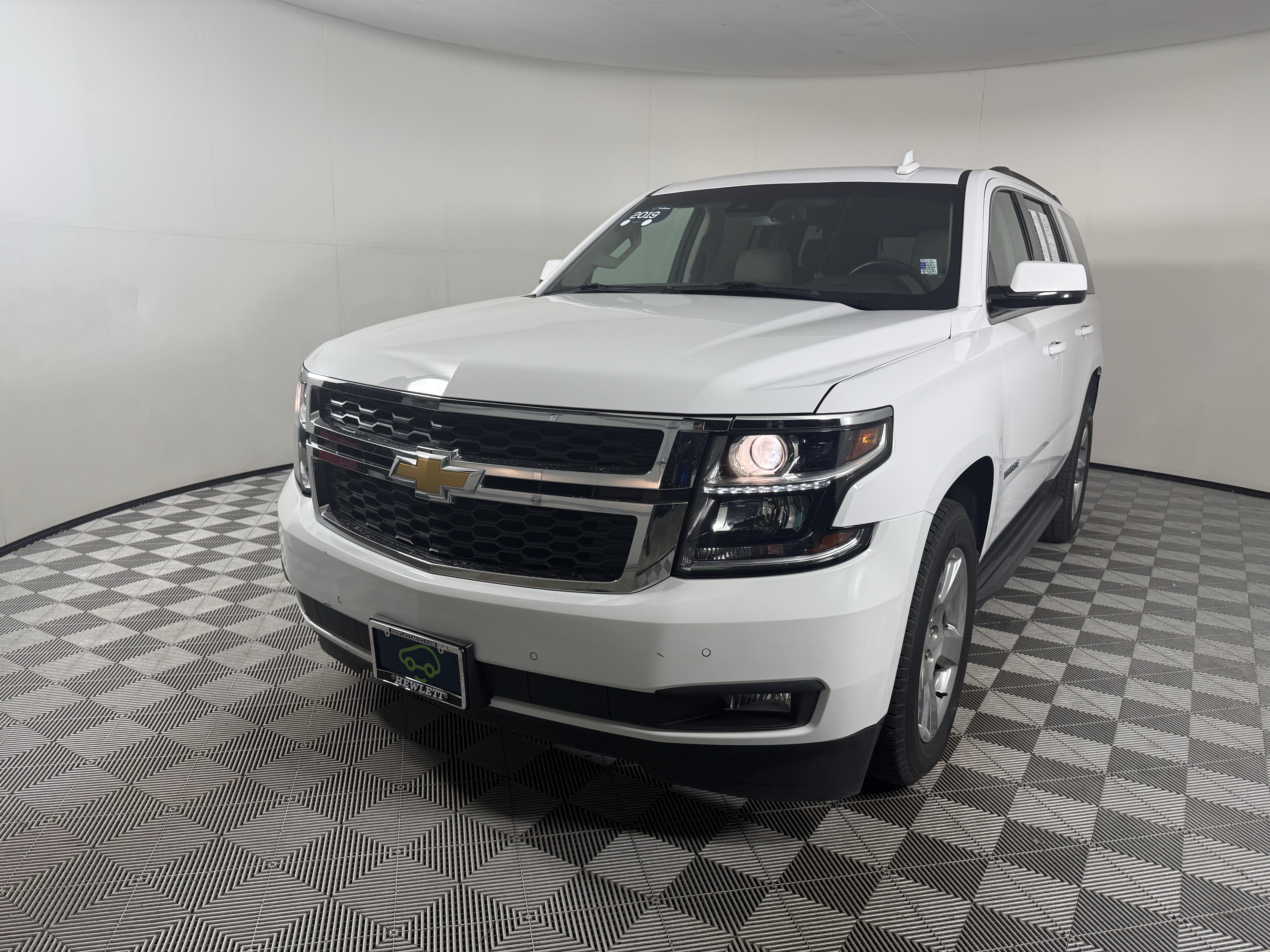 Certified 2019 Chevrolet Tahoe LT w/ Luxury Package RWD image 1