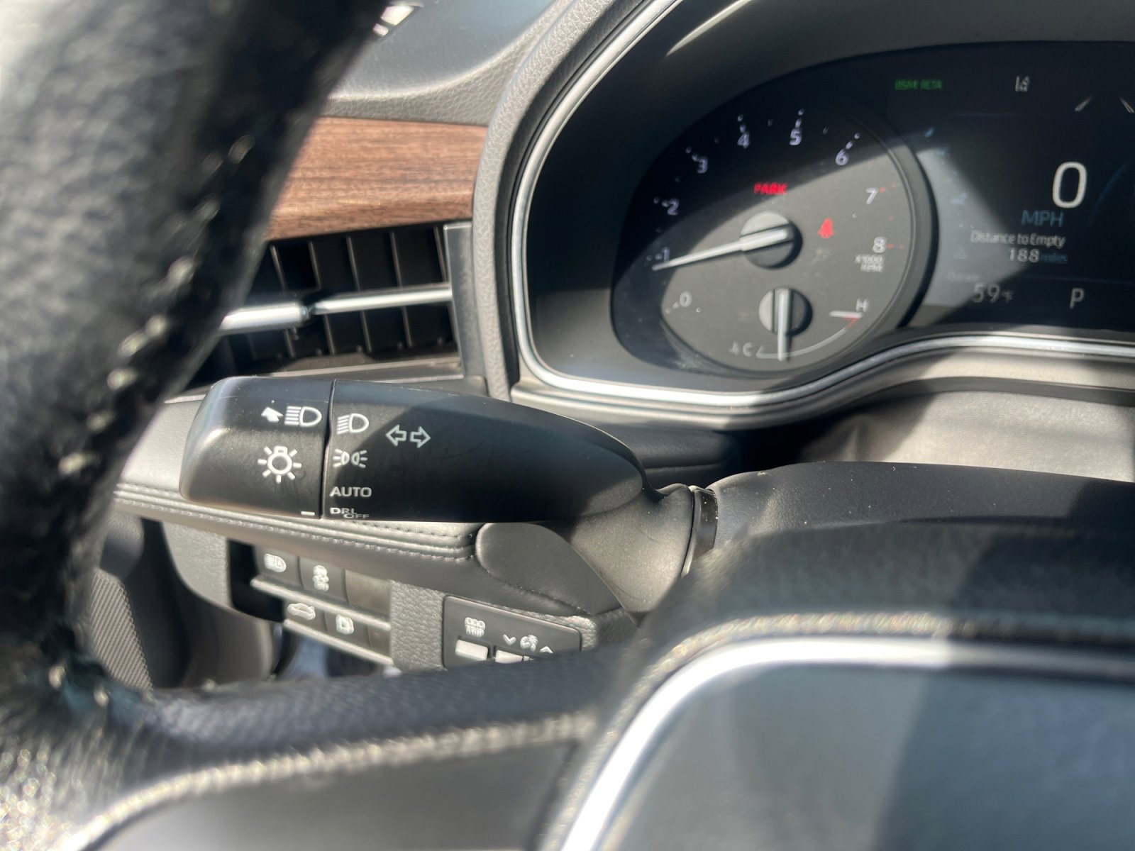 Used 2020 Toyota Avalon XLE image 12