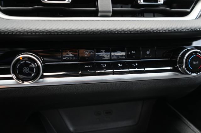 New 2026 Chevrolet Equinox LT image 16