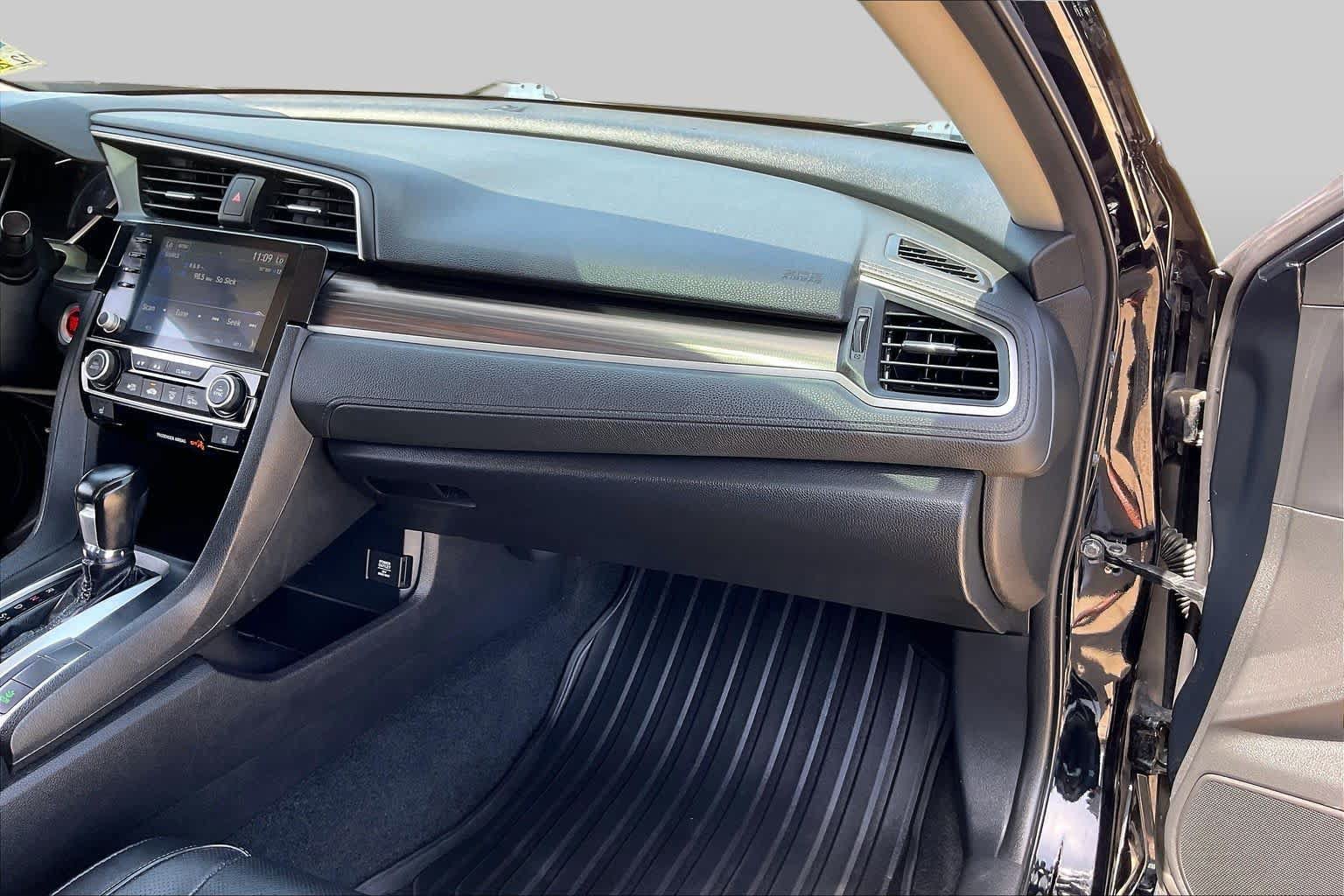 Used 2019 Honda Civic EX-L image 18