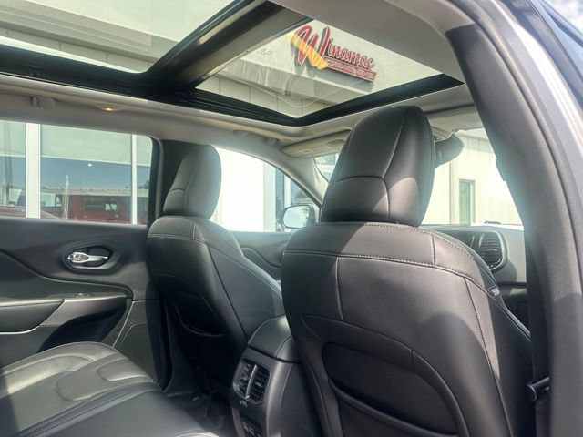 Used 2021 Jeep Cherokee Limited AWD/4WD image 20