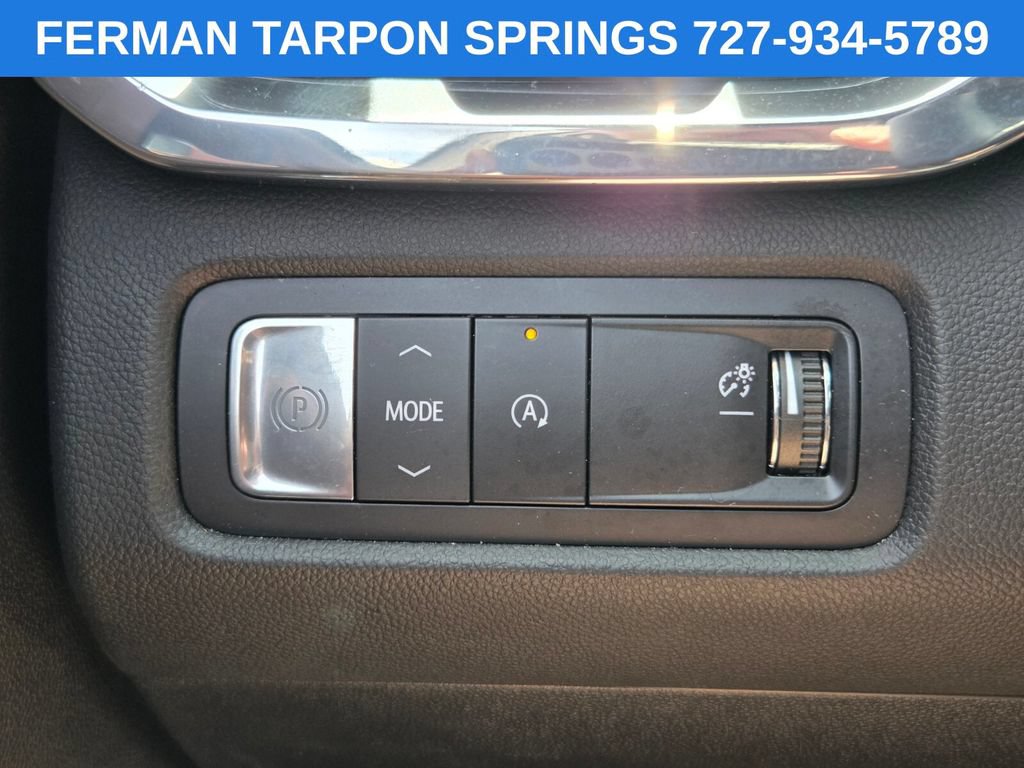 Used 2025 GMC Acadia Elevation FWD image 26