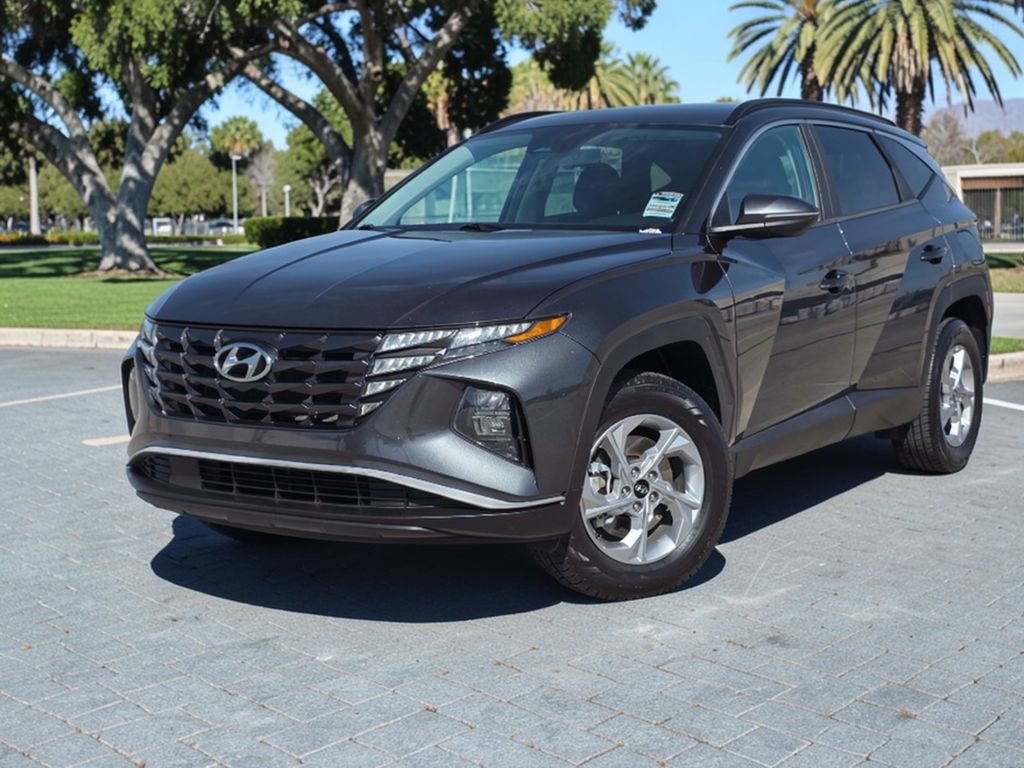 Used 2022 Hyundai Tucson SEL w/ Cargo Package AWD/4WD image 2