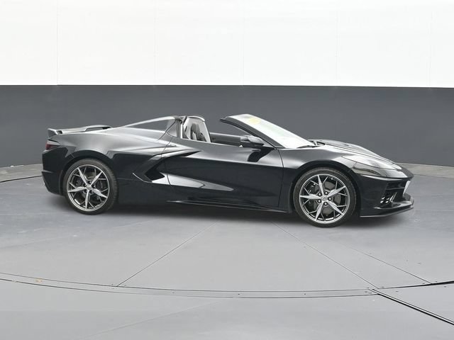 Used 2021 Chevrolet Corvette Stingray Premium Conv w/ Z51 Performance Package RWD image 18