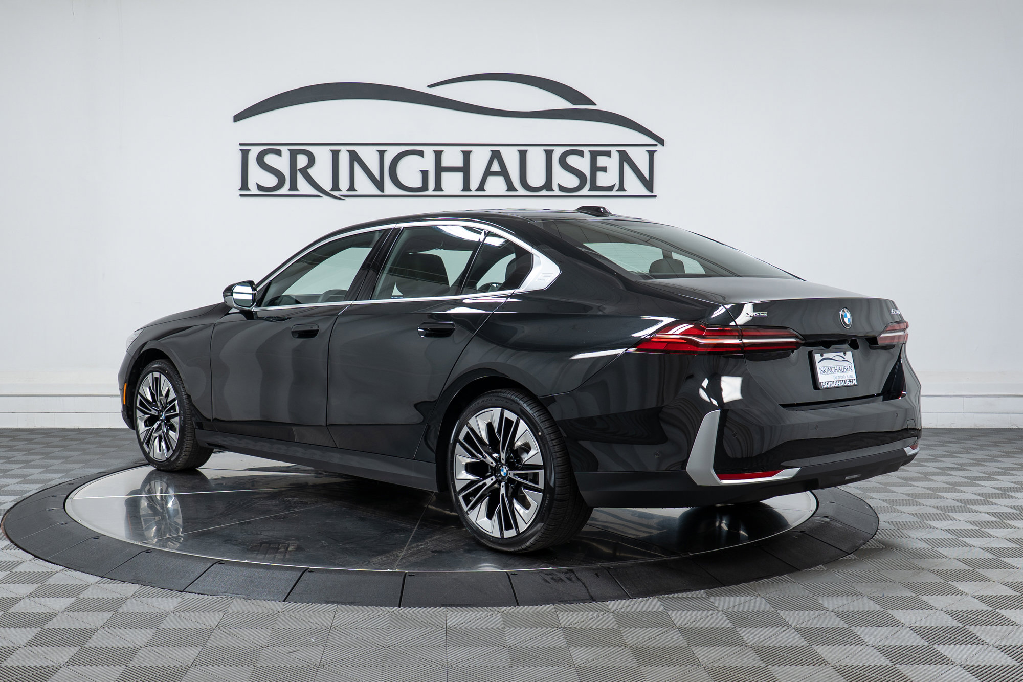 New 2026 BMW 530i xDrive w/ Premium Package image 7