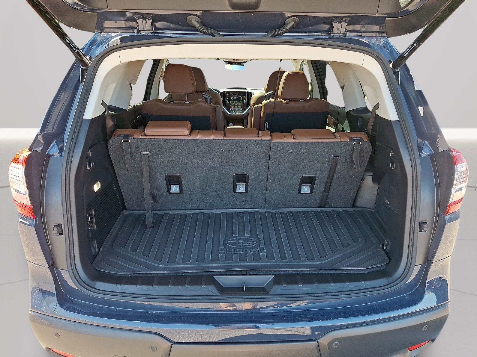 Used 2025 Subaru Ascent Touring AWD/4WD image 10
