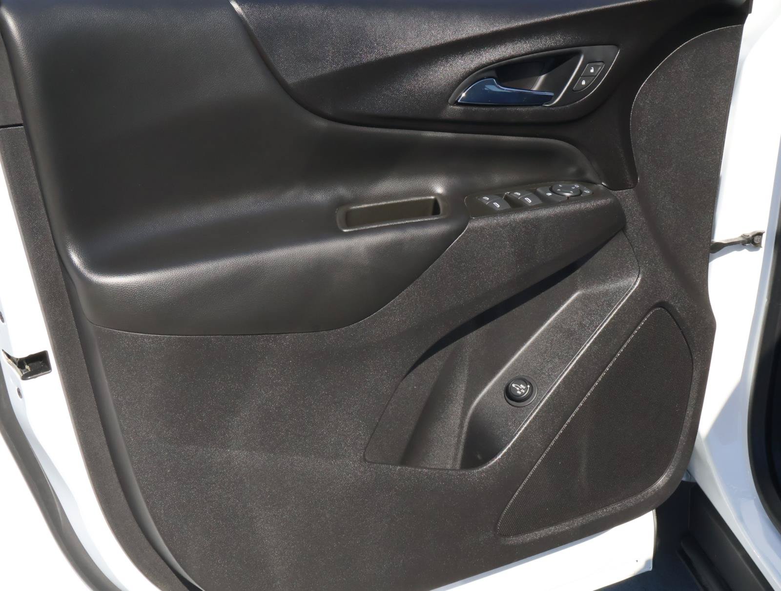 Used 2020 Chevrolet Equinox LT AWD/4WD image 14