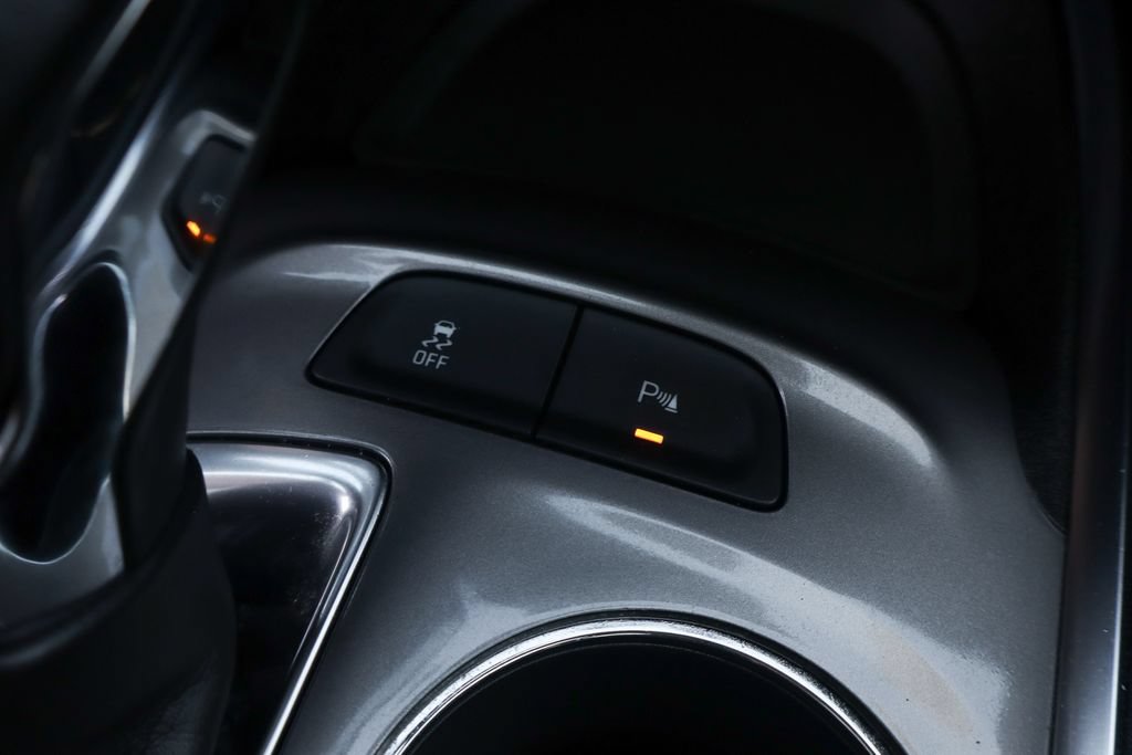 Used 2025 Chevrolet Malibu LT w/ Midnight Edition FWD image 36