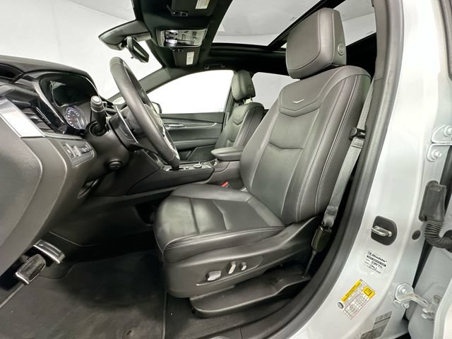 Used 2024 Cadillac XT5 Sportv w/ Technology Package AWD/4WD image 4