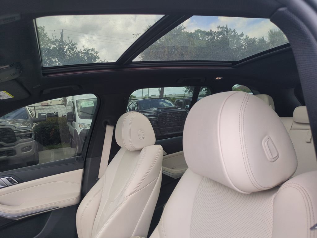 Used 2022 BMW X5 sDrive40i RWD image 23