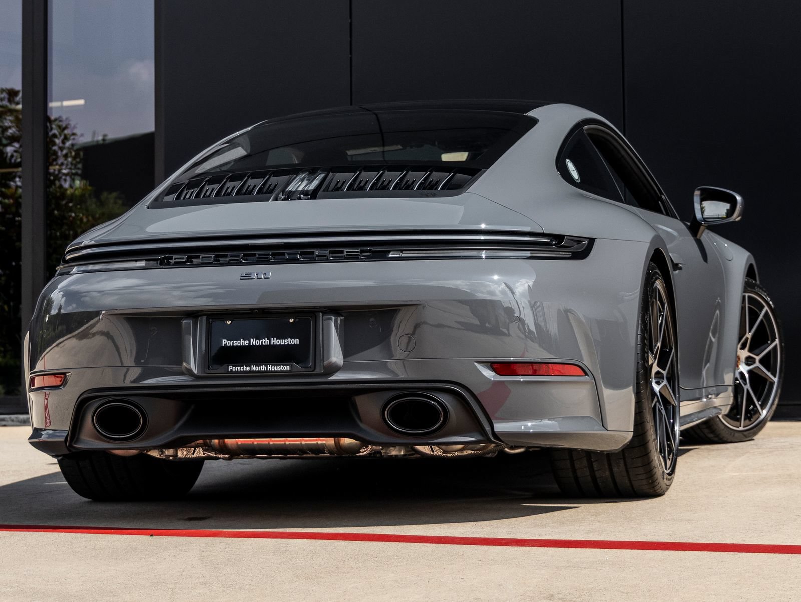 Used 2026 Porsche 911 Carrera T RWD image 11