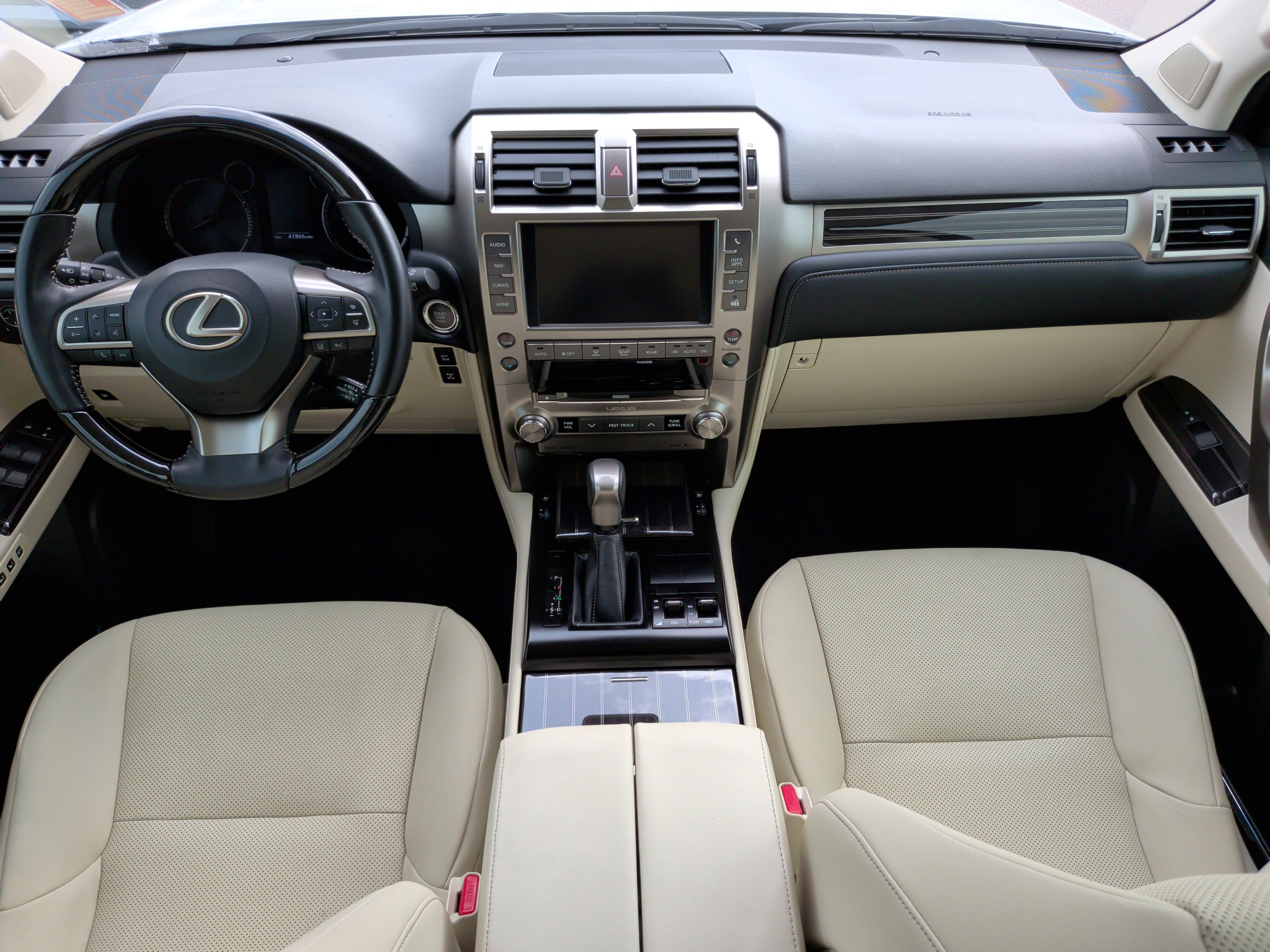 Used 2020 Lexus GX 460 Premium AWD/4WD image 32