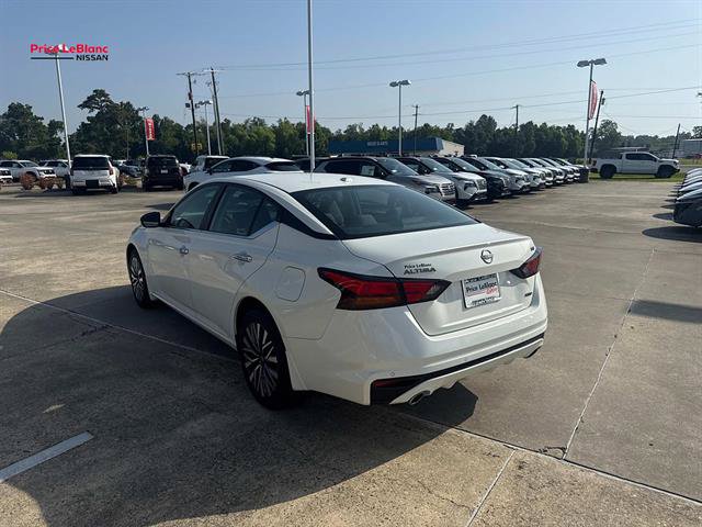 Certified 2024 Nissan Altima 2.5 SV w/ SV Premium Package AWD/4WD image 5