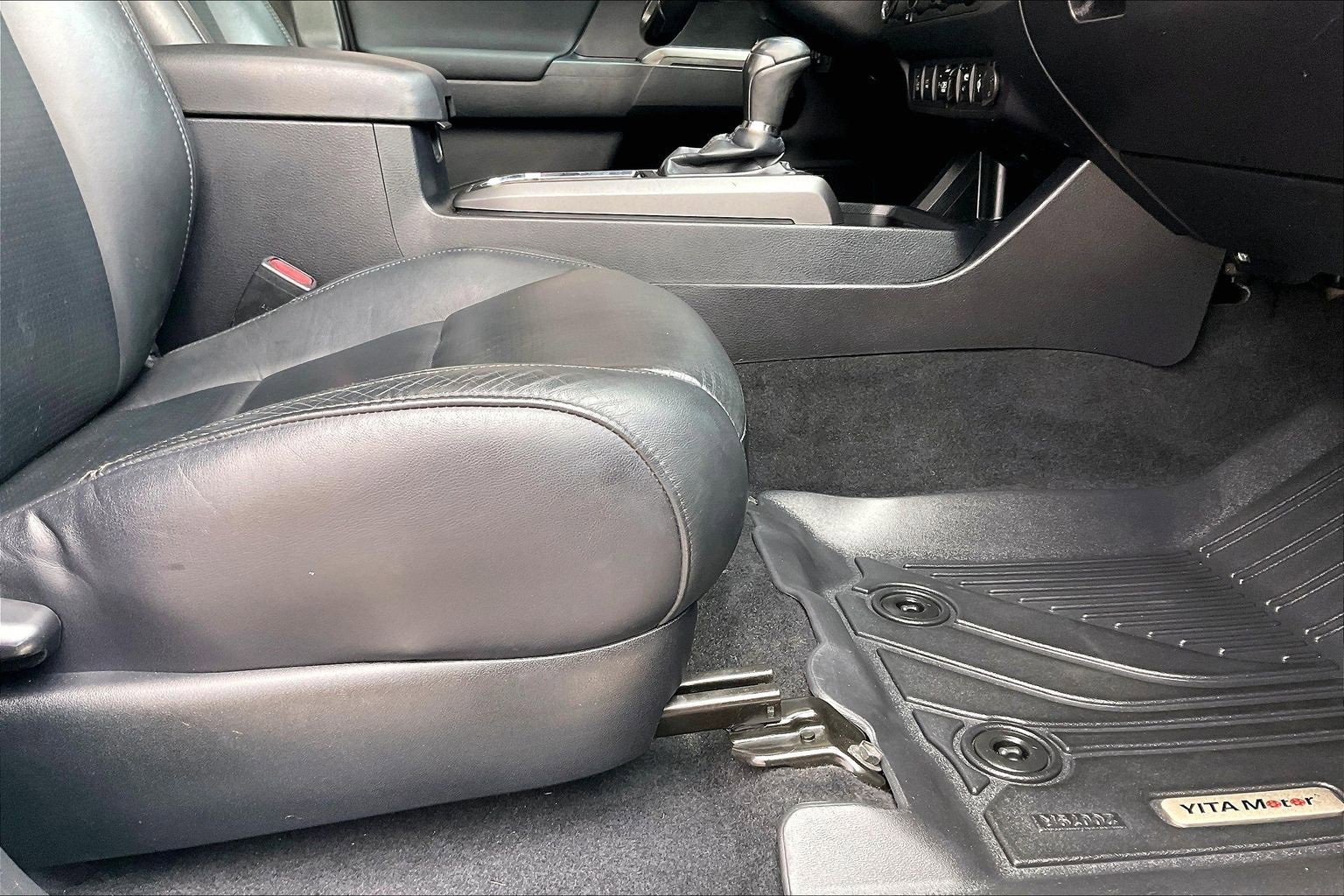 Used 2018 Toyota Tacoma TRD Sport image 22