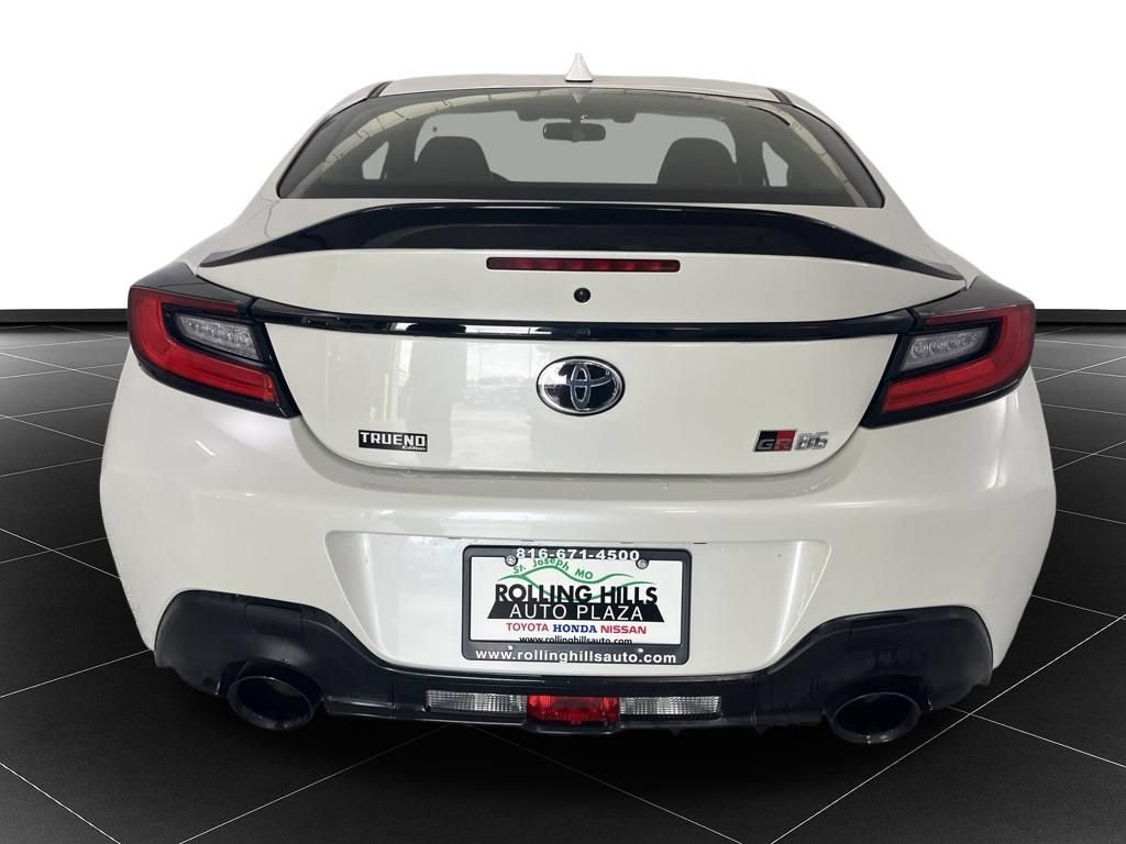 Used 2024 Toyota GR86 TRUENO Edition RWD image 4