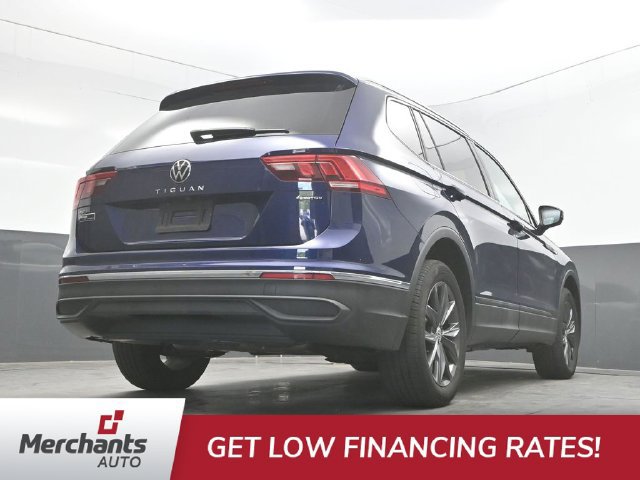 Used 2022 Volkswagen Tiguan SE AWD/4WD image 44