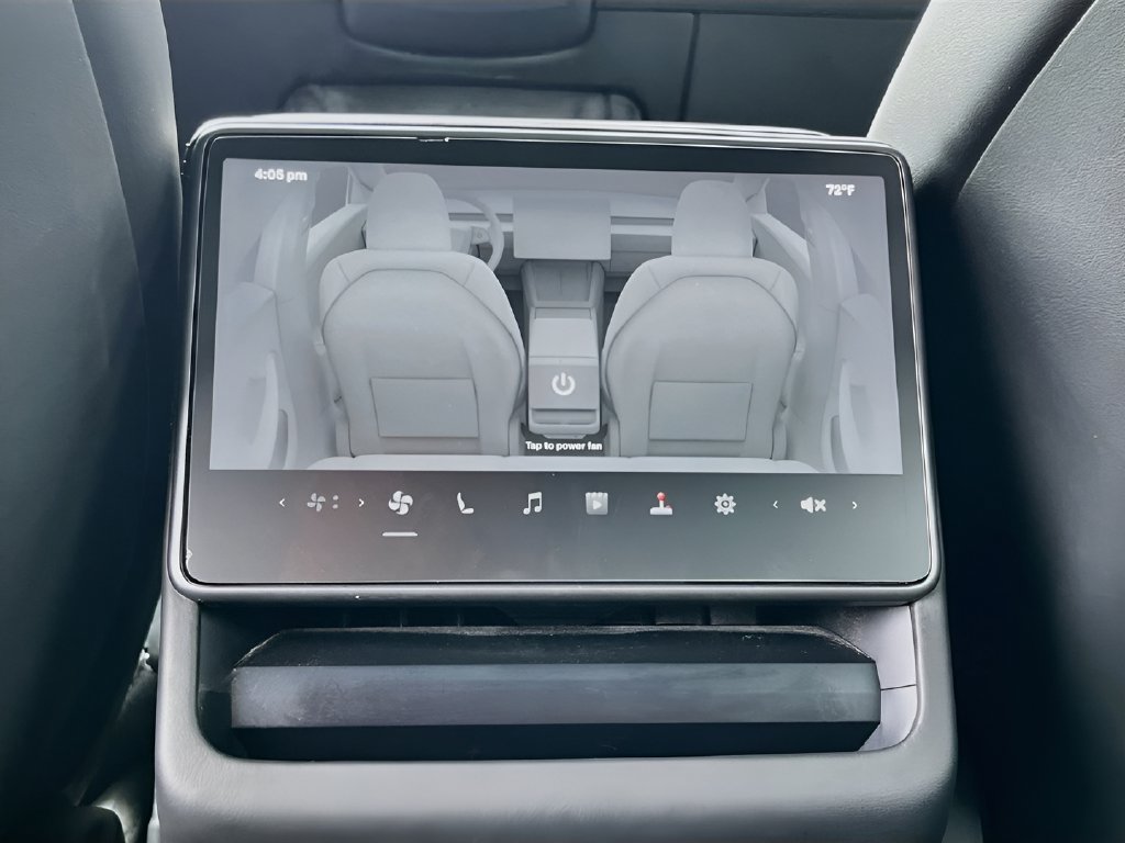 Used 2025 Tesla Model 3 Long Range AWD/4WD image 27