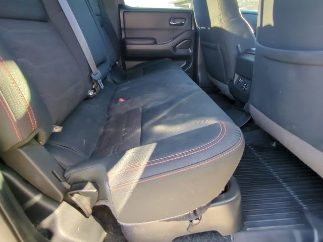 Used 2022 Nissan Frontier PRO-4X image 19