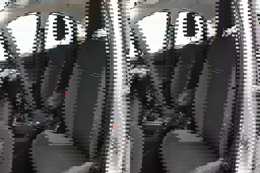 Used 2012 Ford Focus SE image 15