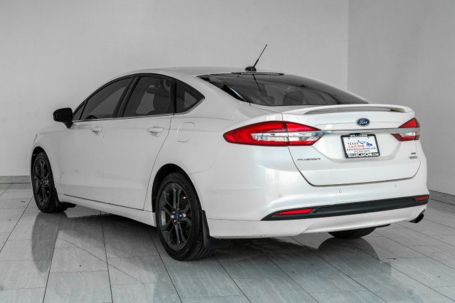 Used 2018 Ford Fusion SE w/ Equipment Group 201A FWD image 7