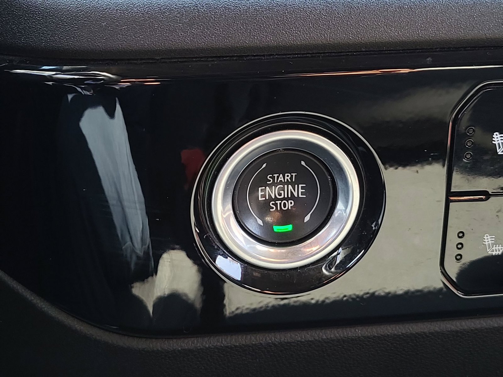 Used 2023 Chevrolet Silverado 1500 LT RWD image 16