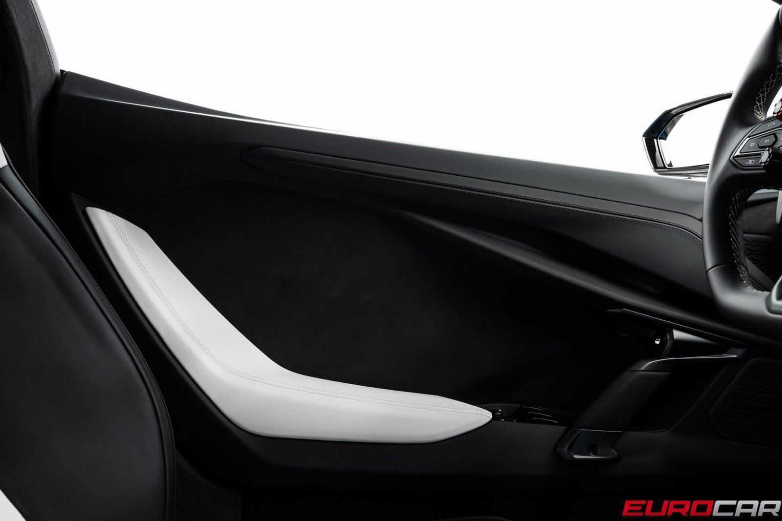 Used 2025 Lamborghini Revuelto AWD/4WD image 29
