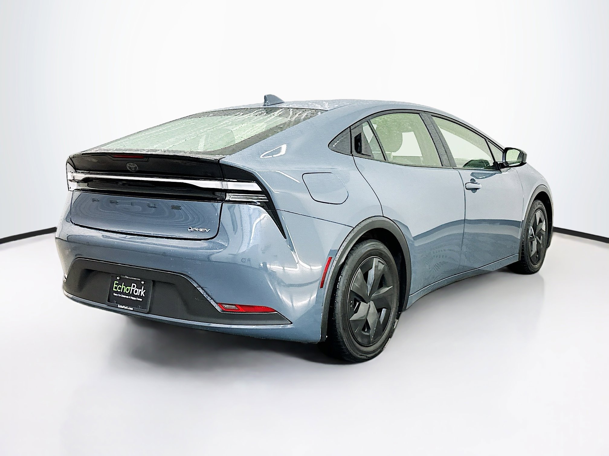 Used 2025 Toyota Prius Plug-In Hybrid image 9