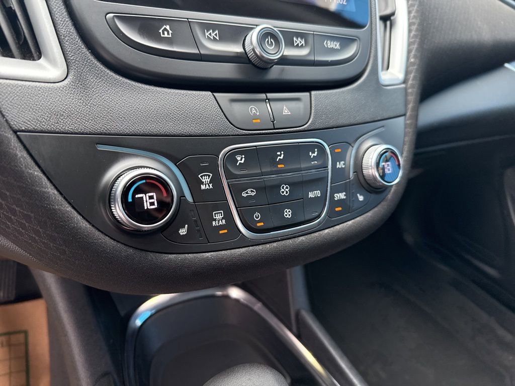 Used 2024 Chevrolet Malibu LT image 26
