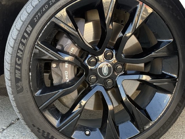 Used 2019 Land Rover Range Rover Sport HST AWD/4WD image 10