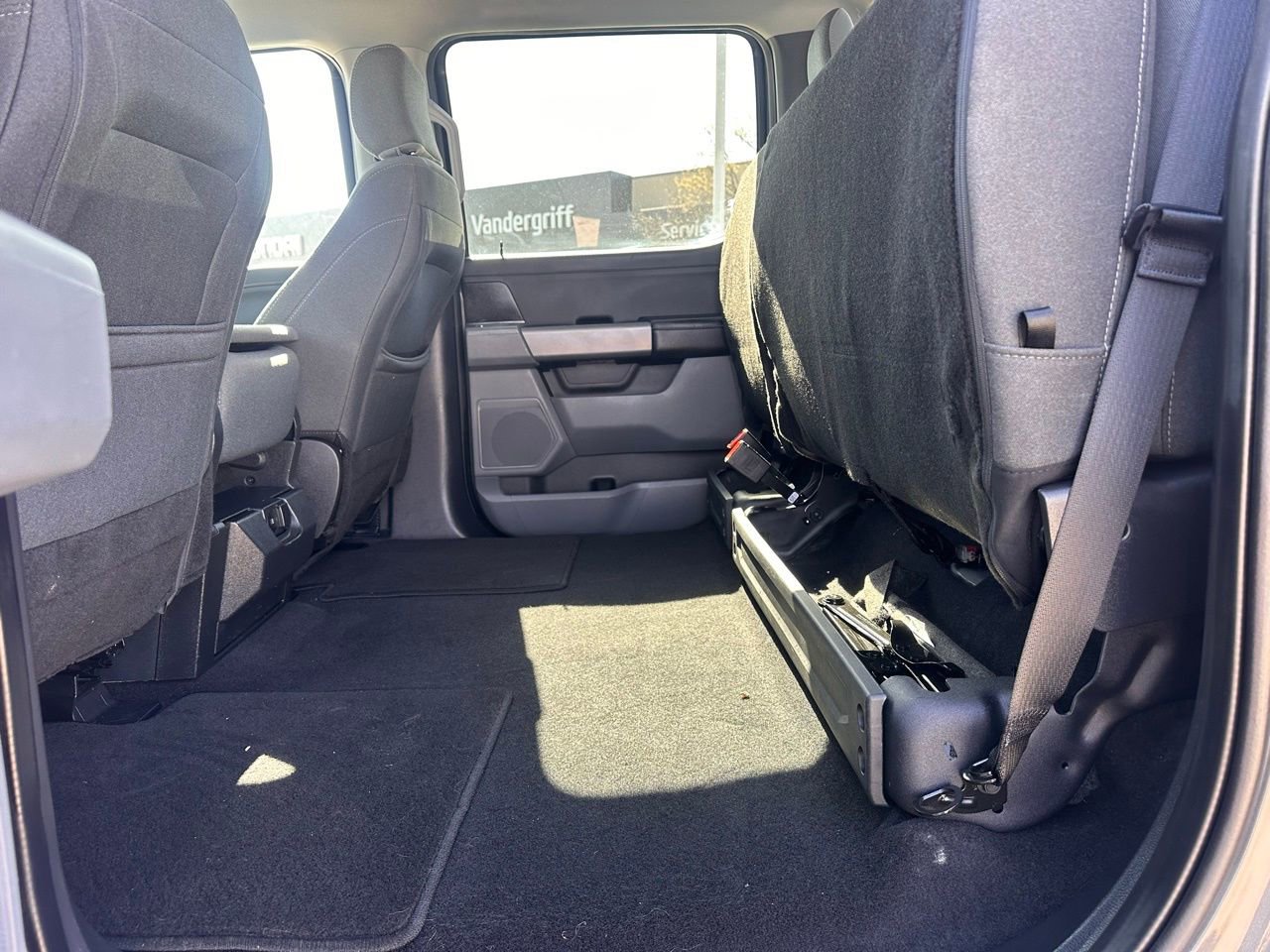 Used 2025 Ford F150 XLT w/ Equipment Group 301A Standard image 17