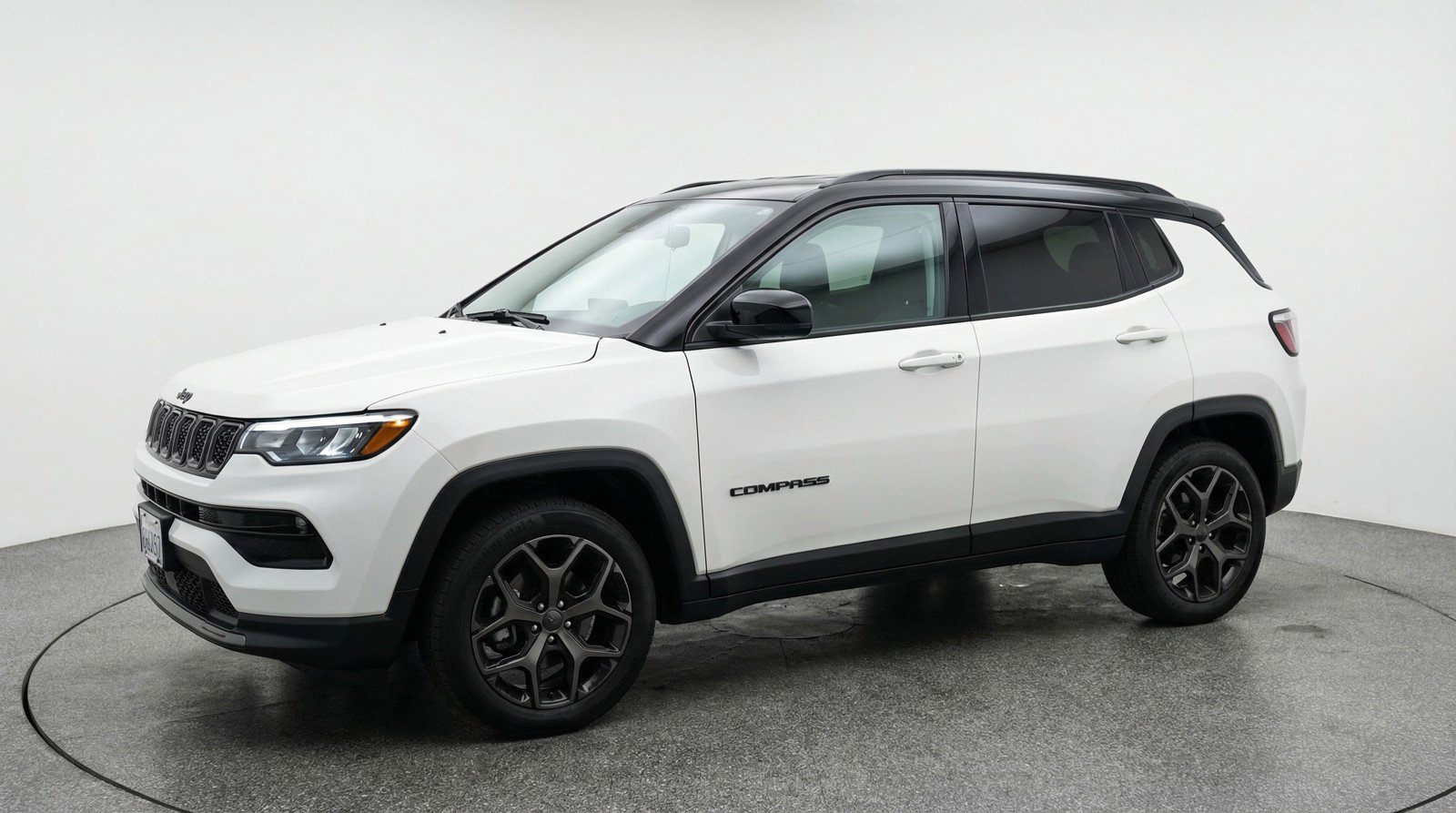 Used 2025 Jeep Compass Limited image 3