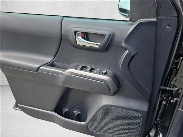 Used 2019 Toyota Tacoma TRD Sport AWD/4WD image 26