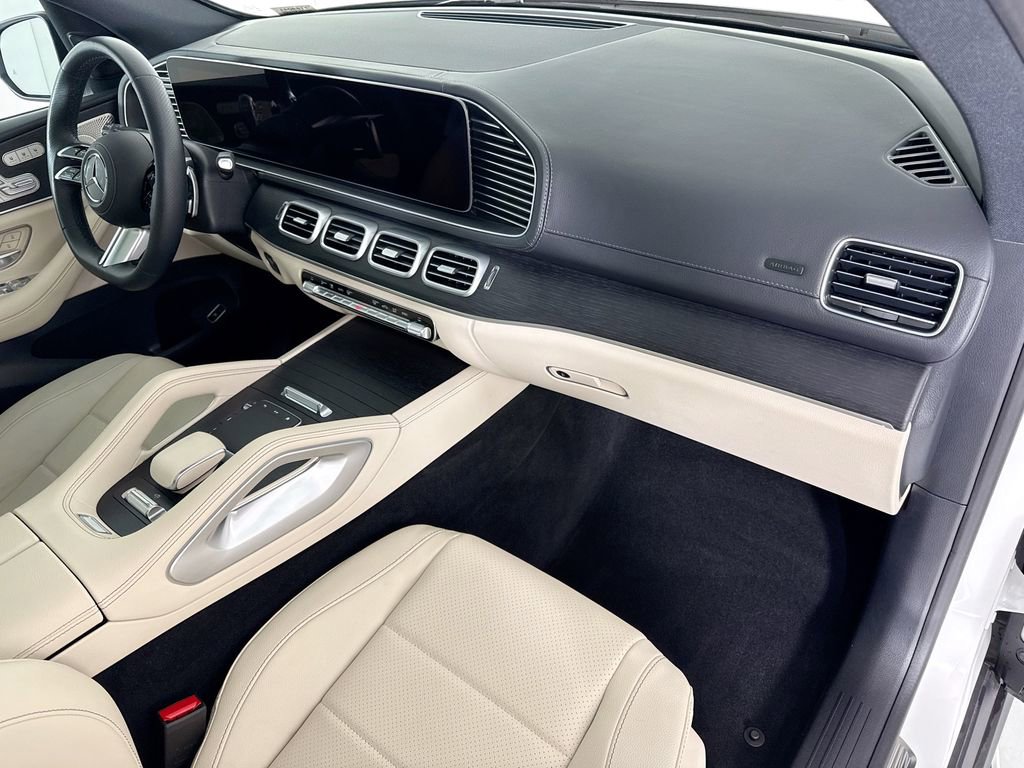 Certified 2025 Mercedes-Benz GLS 450 4MATIC image 18