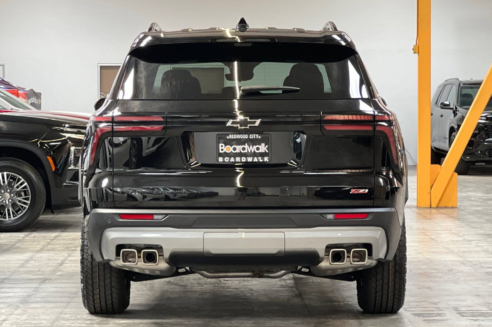New 2026 Chevrolet Traverse Z71 w/ Enhanced Driving Package AWD/4WD image 5