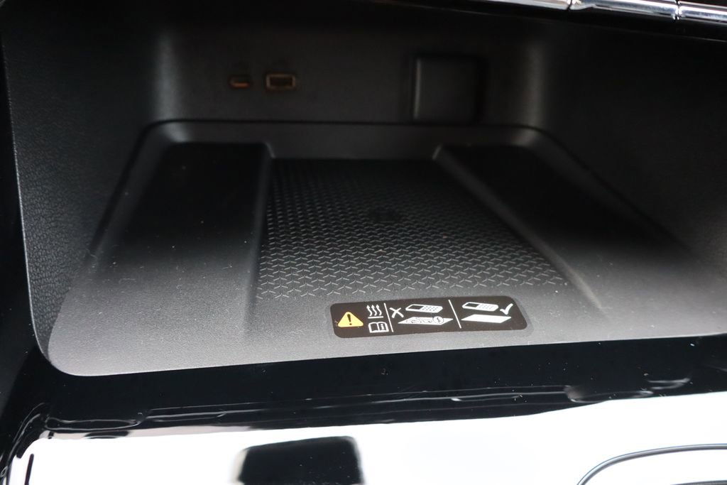 New 2026 Chevrolet Traverse LT w/ Midnight/Sport Edition image 16